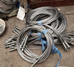 Dây cáp cầu nâng 2 trụ đế dưới